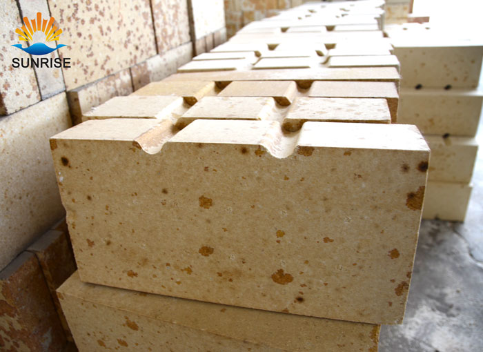 Glass tank kiln refractory selection and alteration