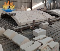 What is the bulk density of high alumina bricks
